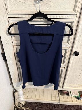 Banana Republic Navy Sleeveless Scoop-Back Tank